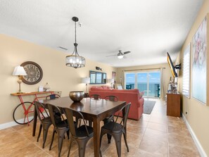 Open and Inviting Floor Plan