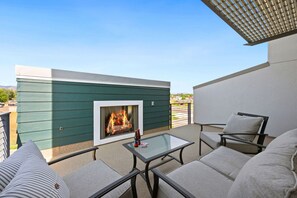 Third Floor Balcony w/ Outdoor Fire Place