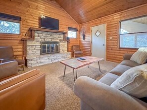 Living room area with gas fireplace