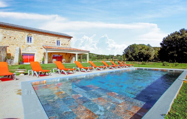 pool