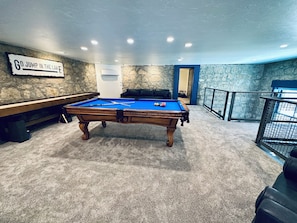 Spielezimmer
