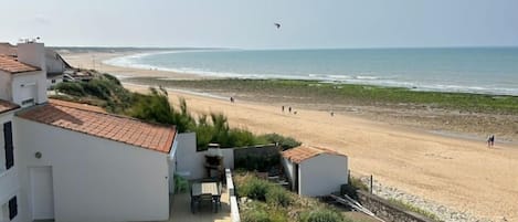 Vista para praia/oceano