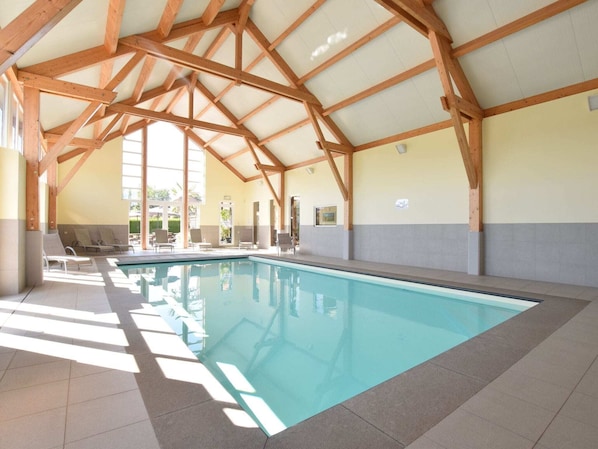 Holiday Home Swimming Pool