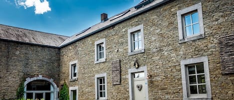 Extérieur maison de vacances [été]