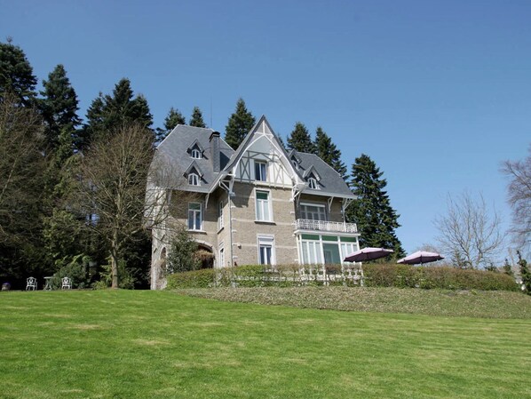 Holiday Home Exterior [summer]