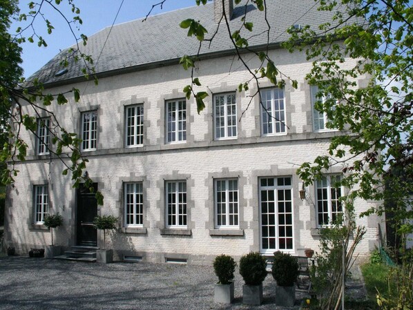 Holiday Home Exterior [summer]