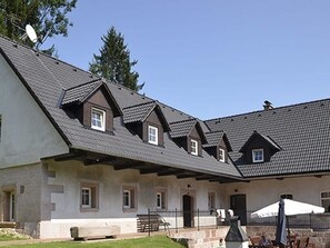 Außenseite Ferienhaus [Sommer]