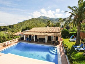 Holiday Home Swimming Pool