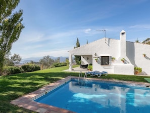 Holiday Home Swimming Pool