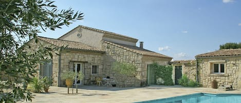 Extérieur maison de vacances [été]