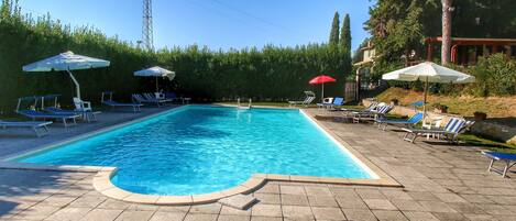 Holiday Home Swimming Pool