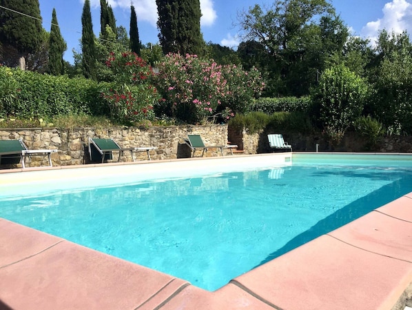 Holiday Home Swimming Pool