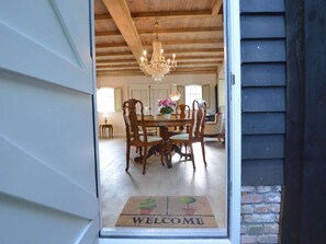 Entrance / Reception
