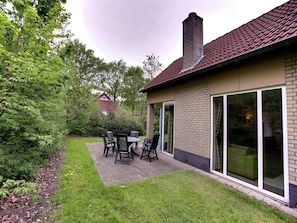 Außenseite Ferienhaus [Sommer]