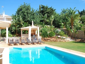 Piscine maison de vacances
