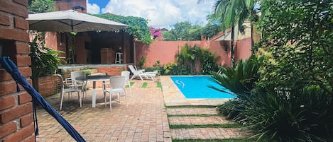 Piscina/Jardim