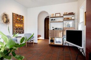 Living Room and Entry