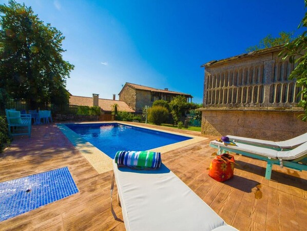 Piscine maison de vacances