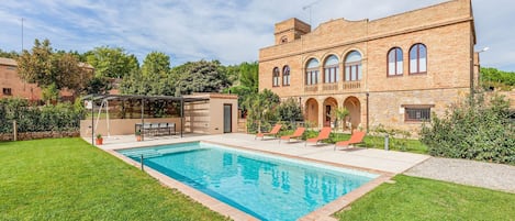 Piscina casa vacanze