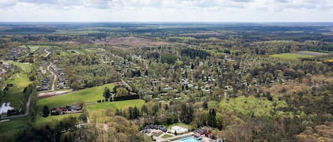 Außenseite Ferienhaus [Sommer]