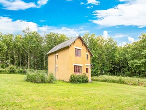 Stugans exteriör [sommar]