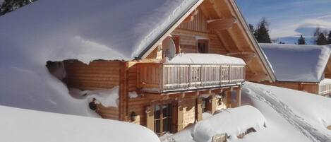 Extérieur maison de vacances [hiver]