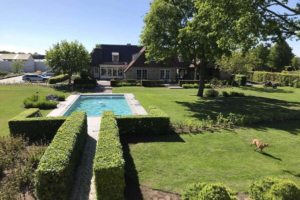 Holiday Home Swimming Pool