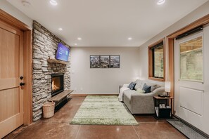 Home Decor, Indoors, Fireplace, Floor, Furniture