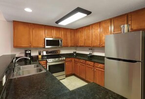 myrao-hi-res-suite-kitchen2