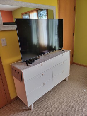 Dresser & 42" Smart TV