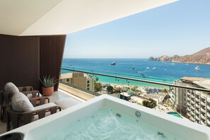 Hot tub with ocean view