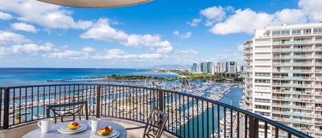 hnlhw-lg-hi-res-suite-balcony-ocean-view.jpg