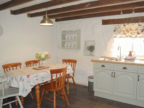 Kitchen/diner | Shire Cottage - Leashaw Farm, Whatstandwell, near Matlock