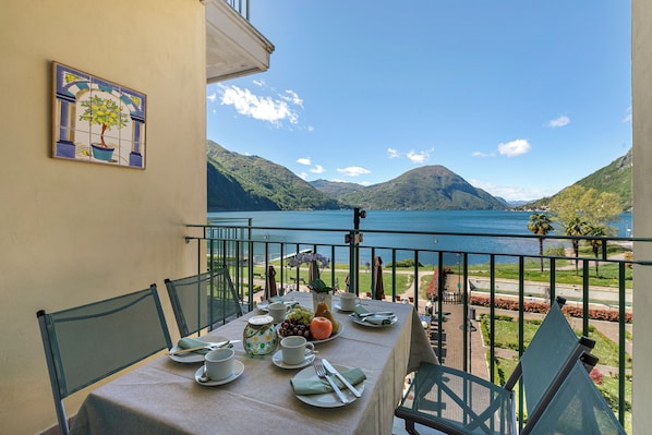 Lake View
