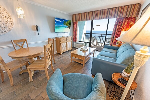 Large Living Area with Views of the Ocean, Beautifully Decorated