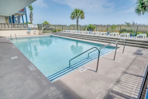 Beautiful Oceanfront Pool