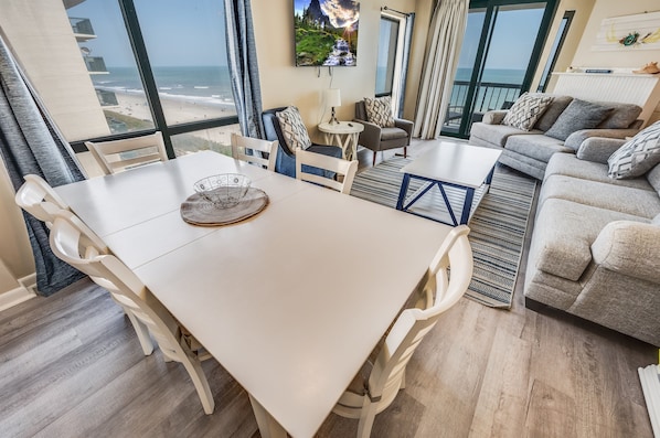 Large Dining Area, Beautifully Decorated