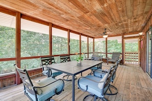 Screened Patio | Forest Views | Keyless Entry