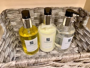 Badezimmerausstattung