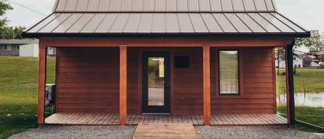 The Elk Cabin at Hidden Acres Cabins in Bethany, MO