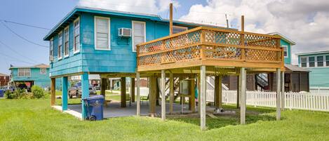Surfside Beach Vacation Rental | 2BR | 1BA | 728 Sq Ft | Stairs Required