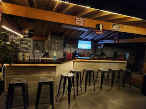 Bar (in der Unterkunft)