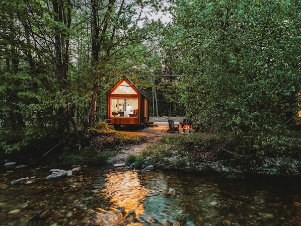 Hygge Cabin "INGRID" Night