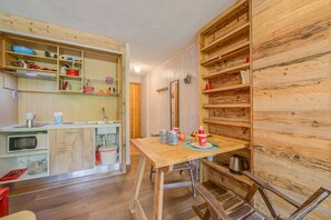 Küche und Essbereich