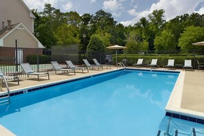 Outdoor Swimming pool