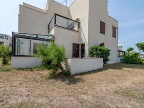 Plante, Bâtiment, Ciel, Fenêtre, Propriété, Maison, Lot Terre, Végétation, Arbre, Quartier