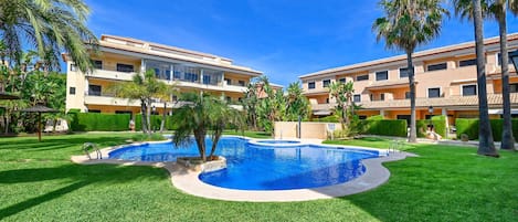 Communal swimming pool