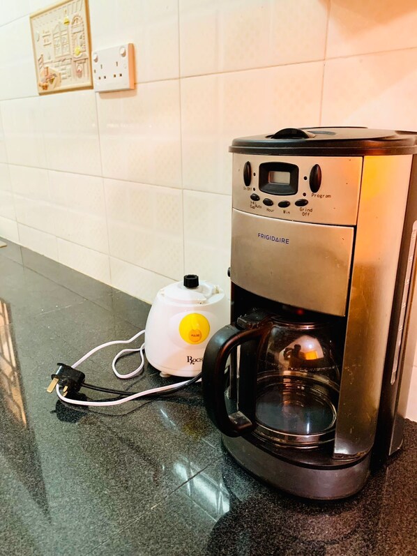 Kaffe och/eller kaffebryggare