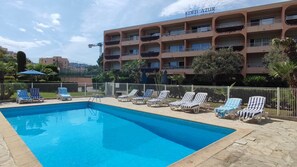 Appartement situé à droite au dernier étage