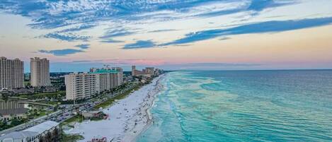 Captivated by the Gulf Coast: White sand, crystal-clear waters.
